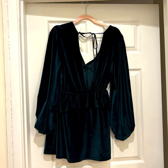 Top shop green velvet long sleeve dress size US 6 - Picture 4 of 6